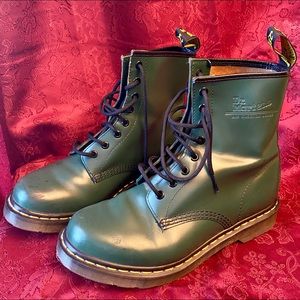 Doc Martens The Original 1460 smooth leather green